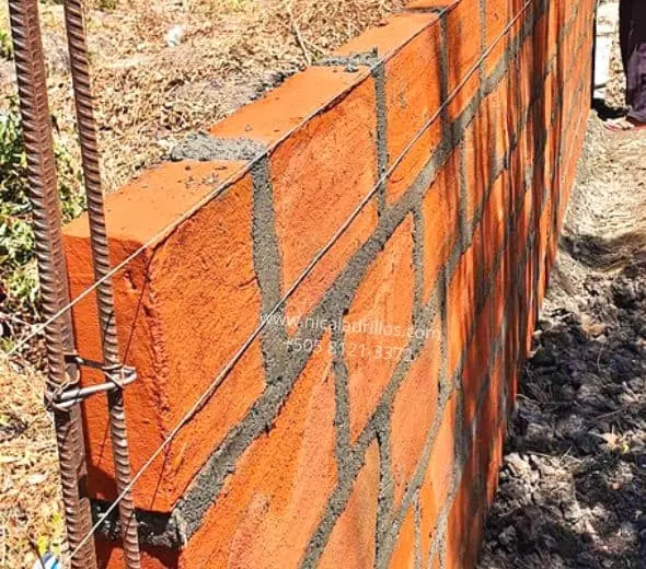 Ladrillo Bloque Rojo de Barro en León y Chinandega
